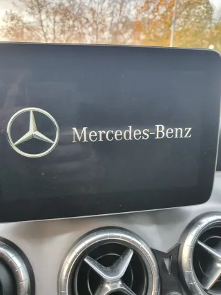 Pantalla para Mercedes CLA, GLA y A. Original