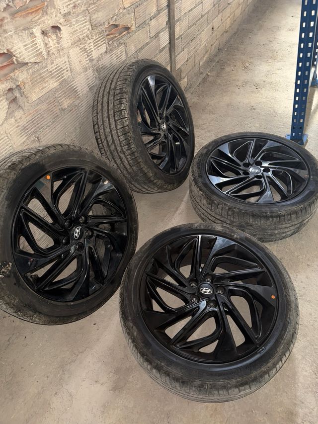 Llantas Hyundai Tucson 245/45R19 98W