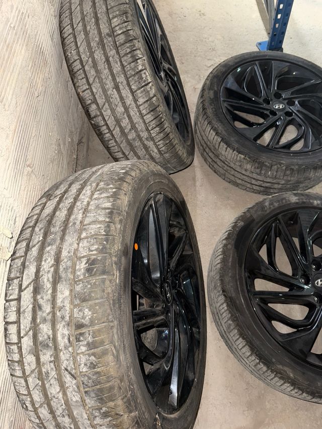 Llantas Hyundai Tucson 245/45R19 98W