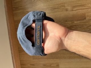 Gorra Carhartt Negra y Marrón