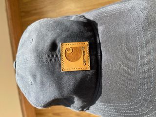 Gorra Carhartt Negra y Marrón