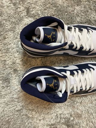 Jordan 1 Mid Obsidian Branco - 43