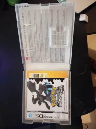 Caja Pokémon Edición Blanca Nintendo DS