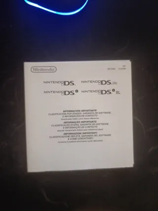 Caja Pokémon Edición Blanca Nintendo DS