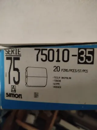 Simon 75010-35 Tecla Unipolar Gris