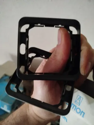 Simon 75010-35 Tecla Unipolar Gris