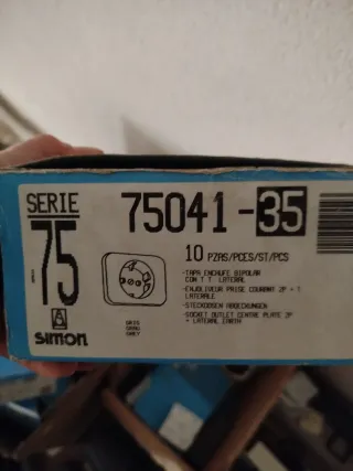 Simon 75010-35 Tecla Unipolar Gris