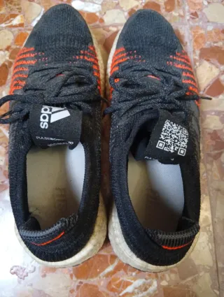 Zapatillas Adidas Boost Negras y Naranjas
