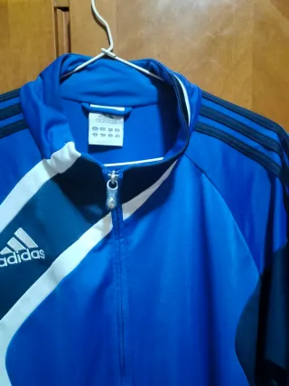 Chaqueta Adidas Azul y Negra