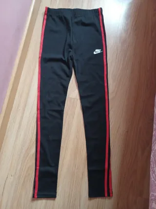 Mallas Nike Lycra Negras con Raya Roja