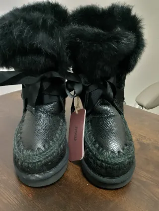 Stivali Mou n.37 Pelliccia e Nastri Neri Nuovi