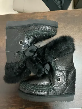 Stivali Mou n.37 Pelliccia e Nastri Neri Nuovi