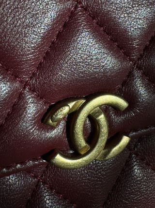 Bolso Chanel Mini Piel Burdeos Cadena Dorada