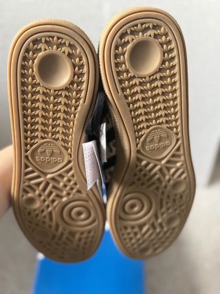 adidas Zapatillas Sin Usar En Caja Mujer Talla 42