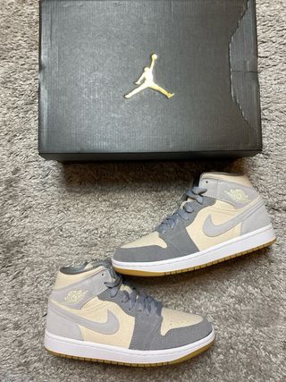Jordan 1 Mid SE Coconut Milk Particle Grey - 40