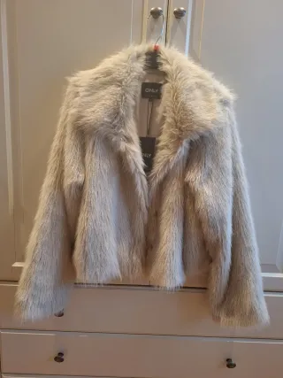 Abrigo pelo sintético Only Talla S Beige