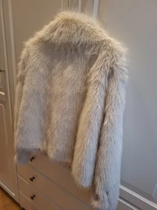 Abrigo pelo sintético Only Talla S Beige