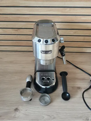 De'Longhi Dedica EC685.M Máquina Café Espresso