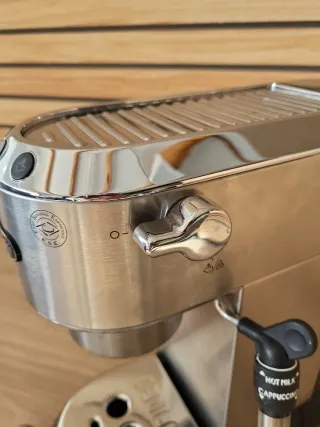 De'Longhi Dedica EC685.M Máquina Café Espresso