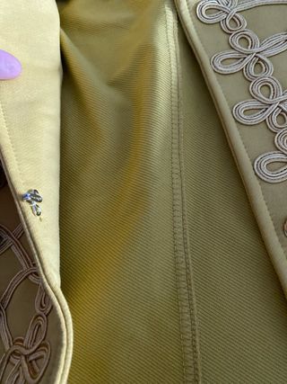 Blazer amarillo militar talla M perfecto estado