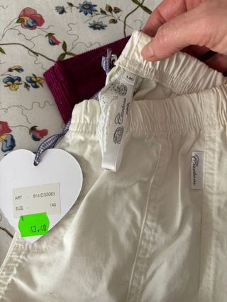 Lote Ropa Niña: Pantalones y Calcetines