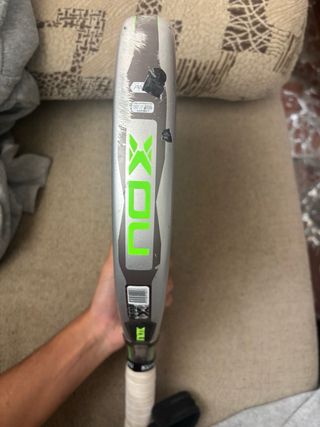 Pala de pádel NOX AT10 Genius 12k