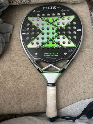 Pala de pádel NOX AT10 Genius 12k
