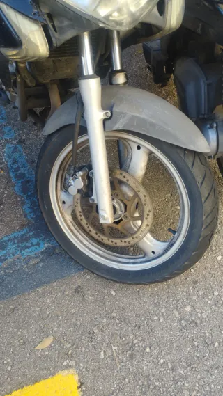 Moto Honda Varadero por caída