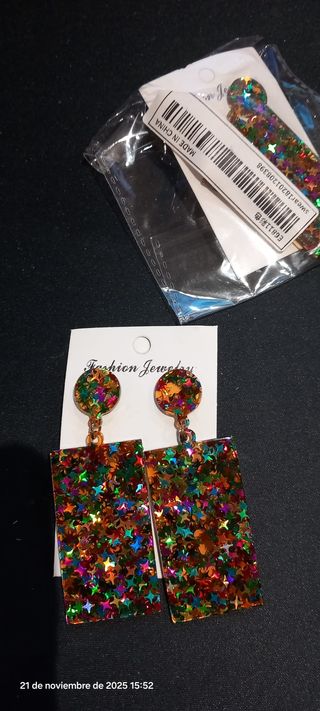 Pendientes largos rectangulares con estrellas