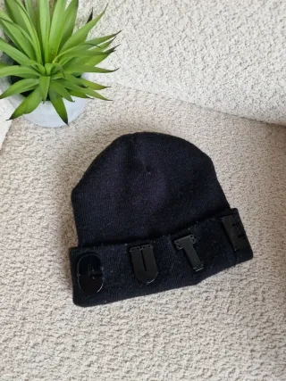 Gorro de punto negro Cute