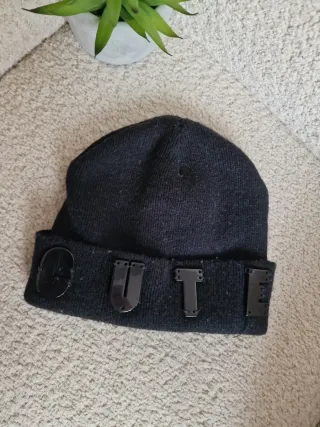 Gorro de punto negro Cute