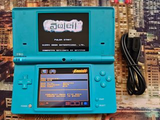 Nintendo DSi con juegos