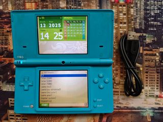 Nintendo DSi con juegos