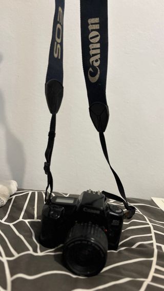 Cámara Canon EOS 1000F Analógica Réflex