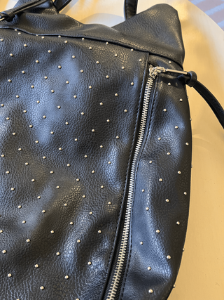 Mochila Mikado Antirrobo Plateada Negra