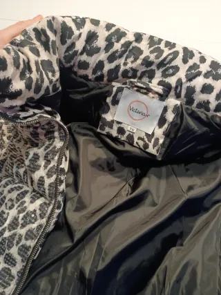 Cazadora estampado leopardo con lentejuelas