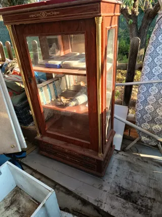 Mueble cristalera expositor madera y cristal