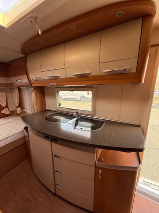 Hobby 440  Excellent SF 2011