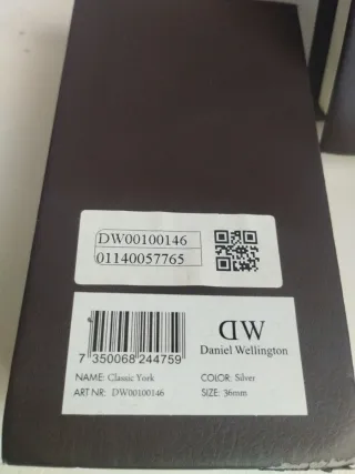 Reloj Daniel Wellington Negro y Dorado