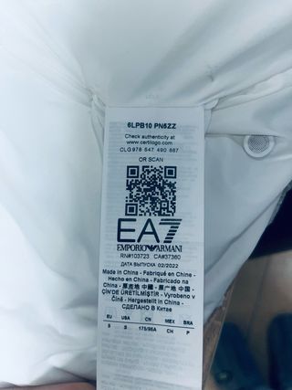 Chaqueta EA7 Emporio Armani Blanca y Negra