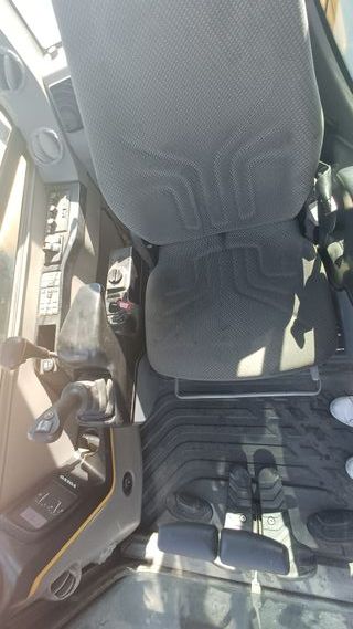 Mini Excavadora Volvo ECR88