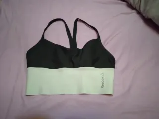 Top deportivo Reebok Talla S