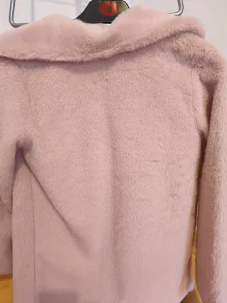 Abrigo de pelo rosa nuevo