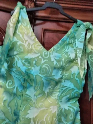 Vestido juvenil bonito estampado floral