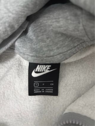Chaqueta Nike Gris con Cremallera