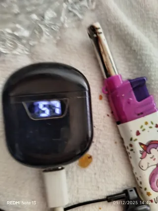 Encendedor unicornio y audífonos