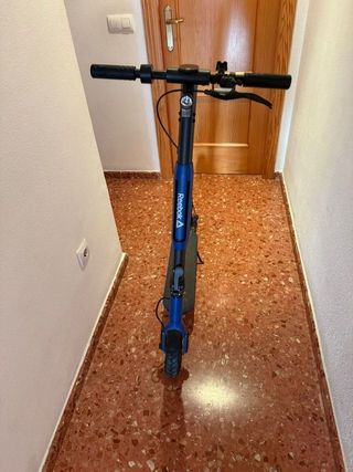 Patinete Eléctrico Reebok