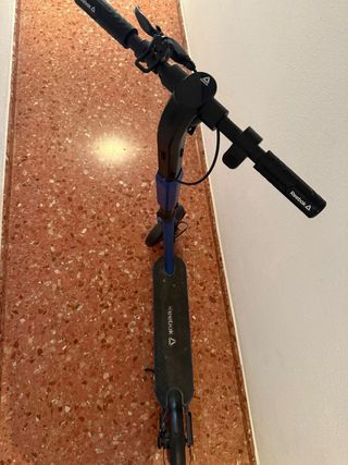 Patinete Eléctrico Reebok