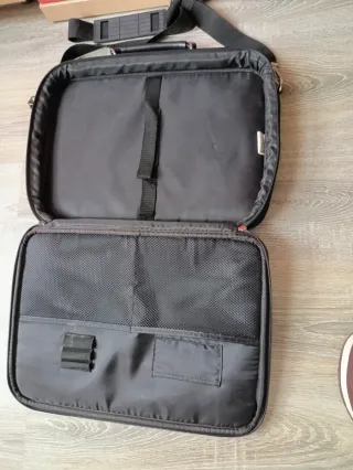 Maletín negro para portátil