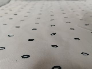 Pañuelo clásico blanco y negro